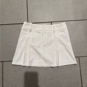Aritzia Sunday best skirt size 0 NWOT